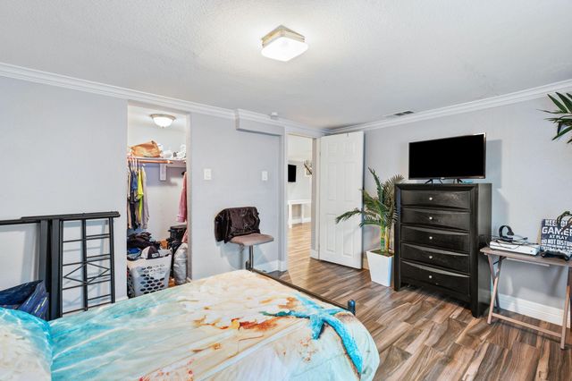 2217 Grover Avenue, Galveston, TX 77551