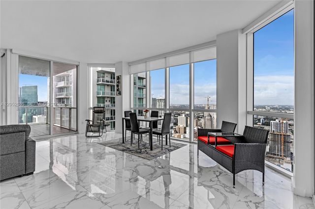 244 Biscayne Boulevard 4708, Miami, FL 33132