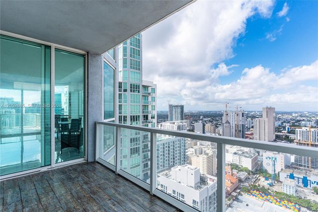 244 Biscayne Boulevard 4708, Miami, FL 33132