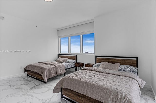 244 Biscayne Boulevard 4708, Miami, FL 33132