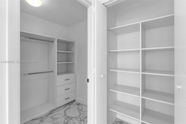 244 Biscayne Boulevard 4708, Miami, FL 33132