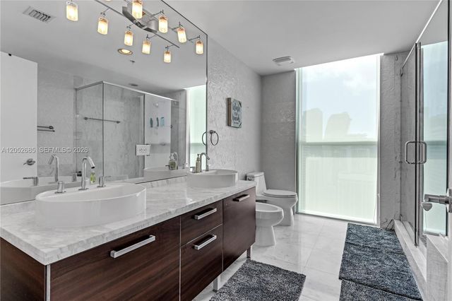 244 Biscayne Boulevard 4708, Miami, FL 33132