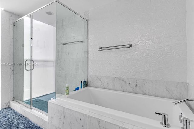 244 Biscayne Boulevard 4708, Miami, FL 33132