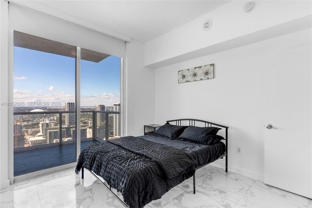244 Biscayne Boulevard 4708, Miami, FL 33132