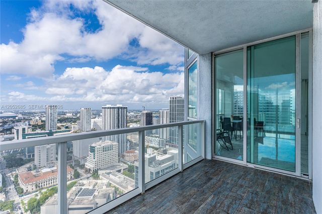 244 Biscayne Boulevard 4708, Miami, FL 33132