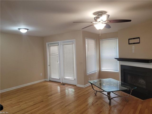 628 Redgate Ave Apt A, Norfolk, VA 23507