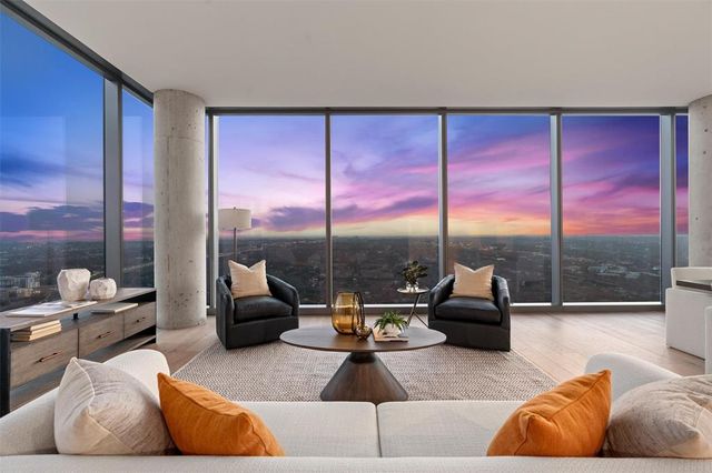 44 East Ave 3707