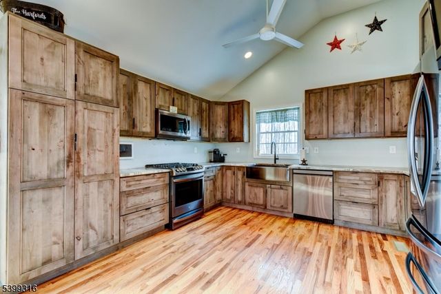 149 Maple Rd, Franklin Boro, NJ 07416