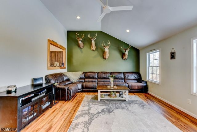 149 Maple Rd, Franklin Boro, NJ 07416