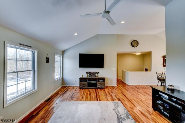 149 Maple Rd, Franklin Boro, NJ 07416