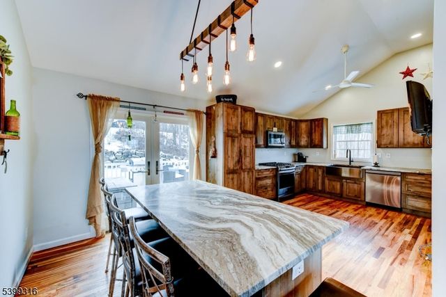 149 Maple Rd, Franklin Boro, NJ 07416