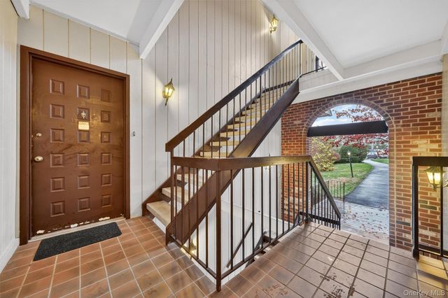 7 Briarcliff Drive S 13, Ossining, NY 10562