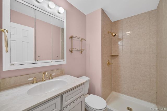 7 Briarcliff Drive S 13, Ossining, NY 10562