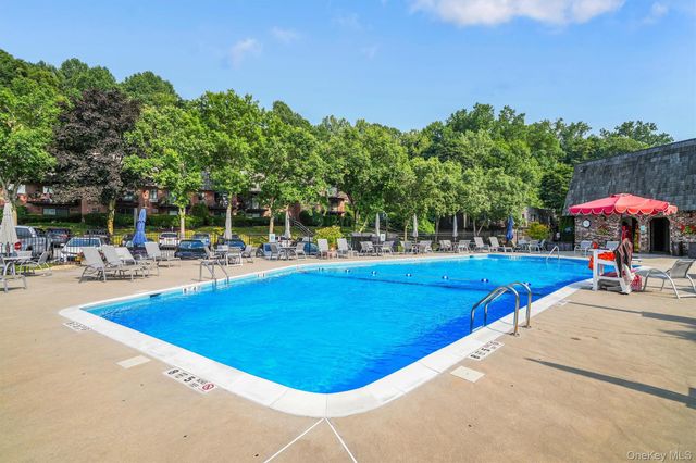 7 Briarcliff Drive S 13, Ossining, NY 10562