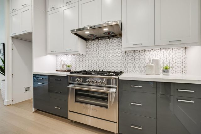 2630 Peckham Street, Houston, TX 77098