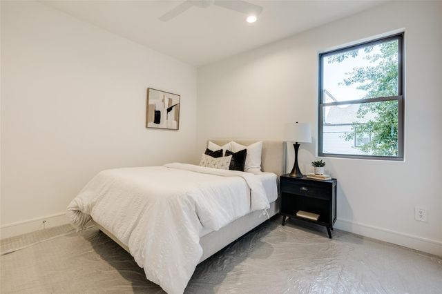2630 Peckham Street, Houston, TX 77098