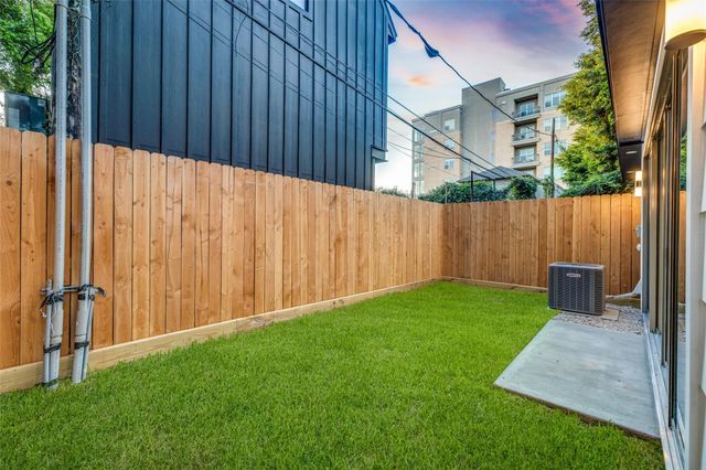 2630 Peckham Street, Houston, TX 77098