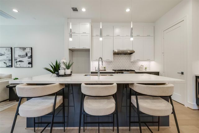 2630 Peckham Street, Houston, TX 77098