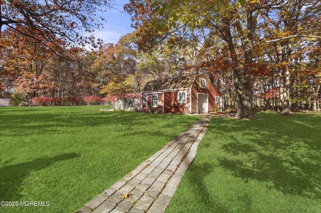 31 Rappleyea Road, Howell, NJ 07731