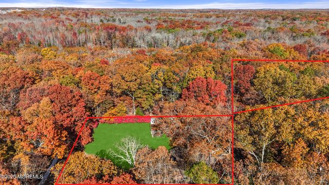 31 Rappleyea Road, Howell, NJ 07731