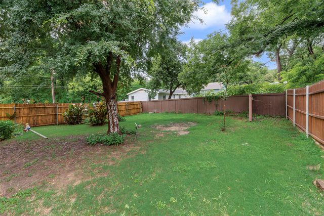 305 Lively Hill, Mckinney, TX 75069