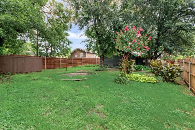 305 Lively Hill, Mckinney, TX 75069