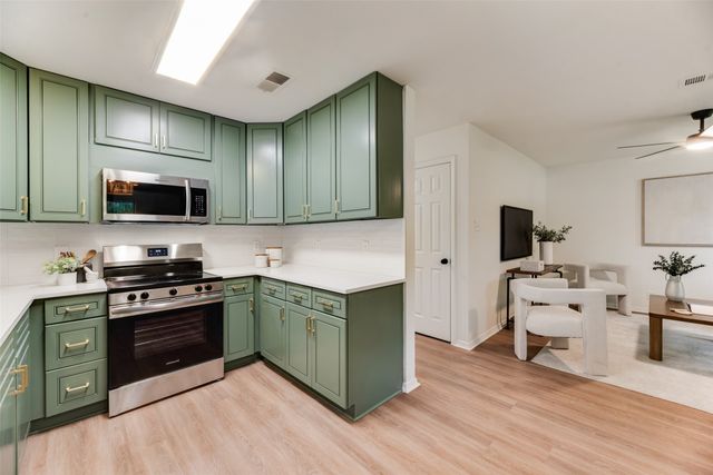 305 Lively Hill, Mckinney, TX 75069