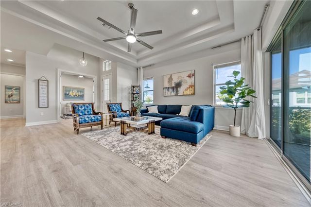 6421 Carnival RD, Naples, FL 34113