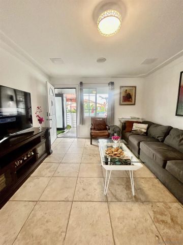 10979 Salinas way, San Diego, CA 92126