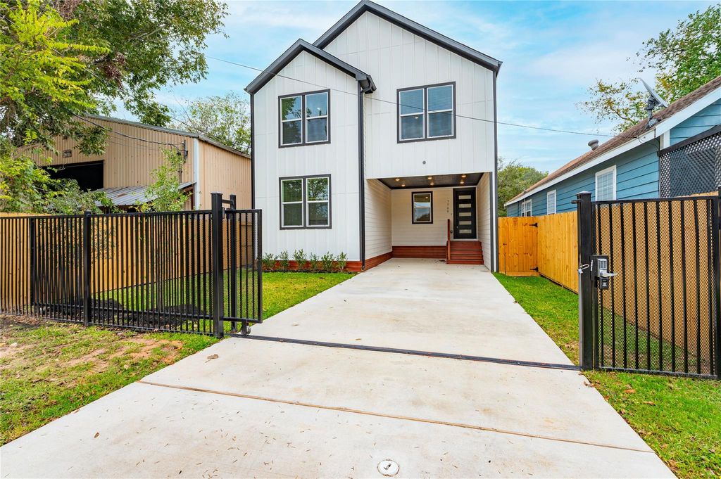 7709 Avenue L, Houston, TX 77012