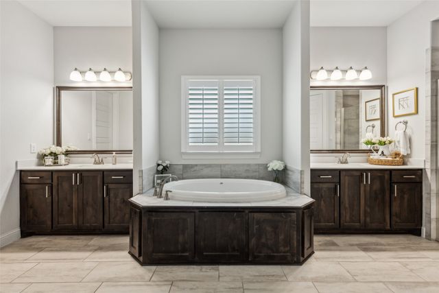 671 Cimarron Meadows Drive, Waxahachie, TX 75167