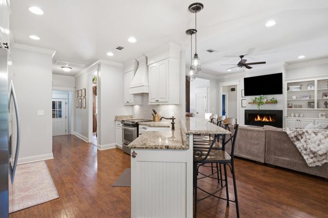 15 W Donnington, Hattiesburg, MS 39402