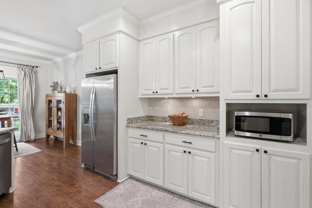 15 W Donnington, Hattiesburg, MS 39402