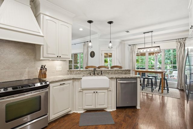 15 W Donnington, Hattiesburg, MS 39402