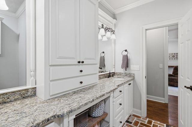 15 W Donnington, Hattiesburg, MS 39402