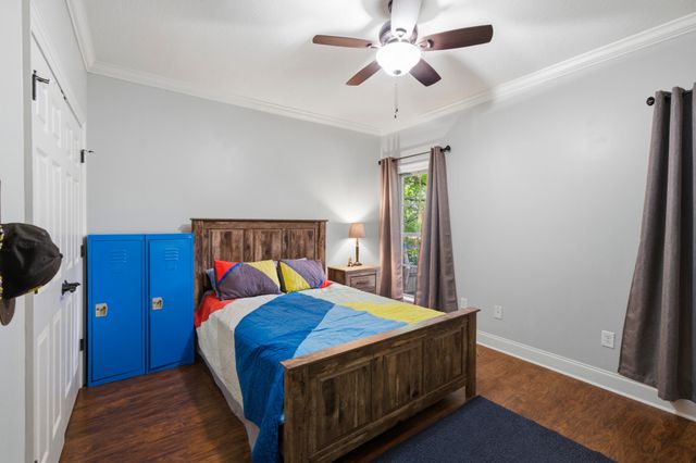 15 W Donnington, Hattiesburg, MS 39402
