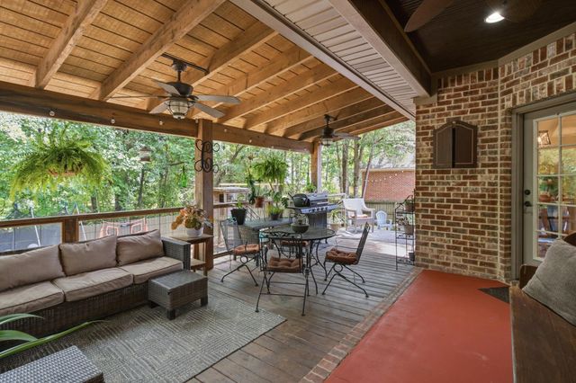 15 W Donnington, Hattiesburg, MS 39402