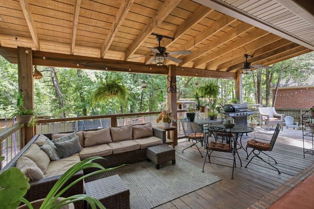 15 W Donnington, Hattiesburg, MS 39402