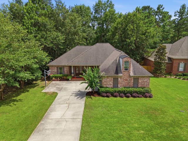 15 W Donnington, Hattiesburg, MS 39402