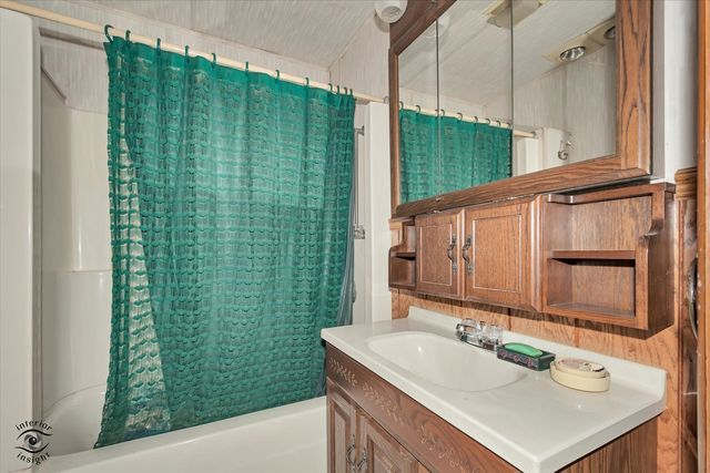 13452 W Chicago Bloomington Trail, Homer Glen, IL 60491