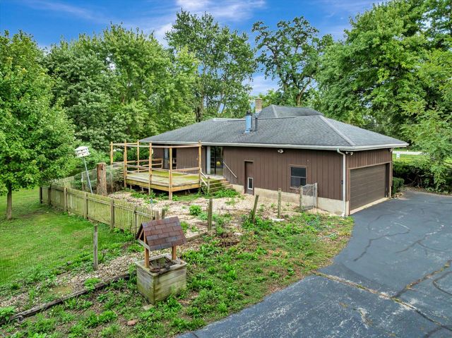 13452 W Chicago Bloomington Trail, Homer Glen, IL 60491