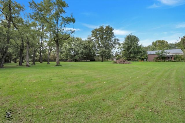 13452 W Chicago Bloomington Trail, Homer Glen, IL 60491