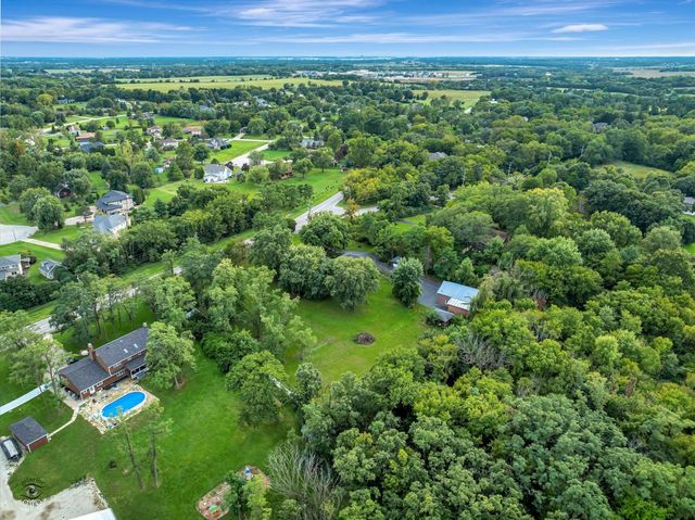 13452 W Chicago Bloomington Trail, Homer Glen, IL 60491