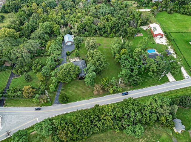 13452 W Chicago Bloomington Trail, Homer Glen, IL 60491