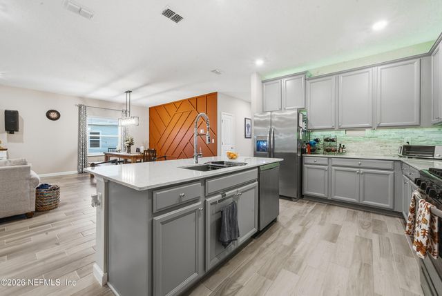 10 MONTSERRAT Drive, St. Augustine, FL 32092