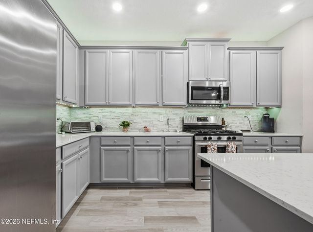 10 MONTSERRAT Drive, St. Augustine, FL 32092