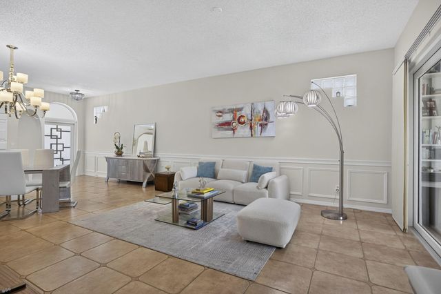 716 LAKE WELLINGTON Drive, Wellington, FL 33414