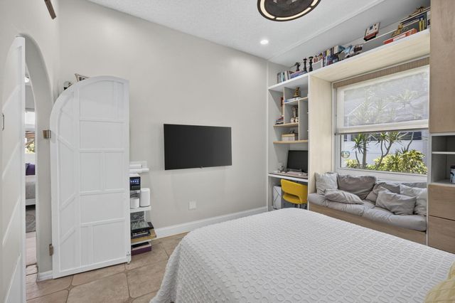 716 LAKE WELLINGTON Drive, Wellington, FL 33414