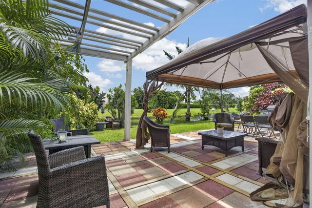 716 LAKE WELLINGTON Drive, Wellington, FL 33414