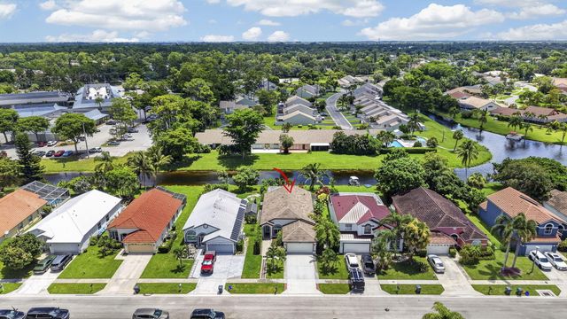 716 LAKE WELLINGTON Drive, Wellington, FL 33414